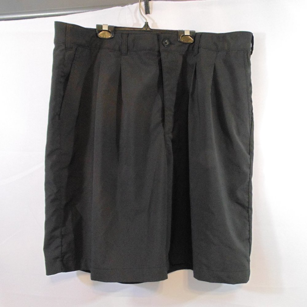 Reebok Shorts Mens Adult 42 Black Casual Pockets Golfer Logo Lightweight